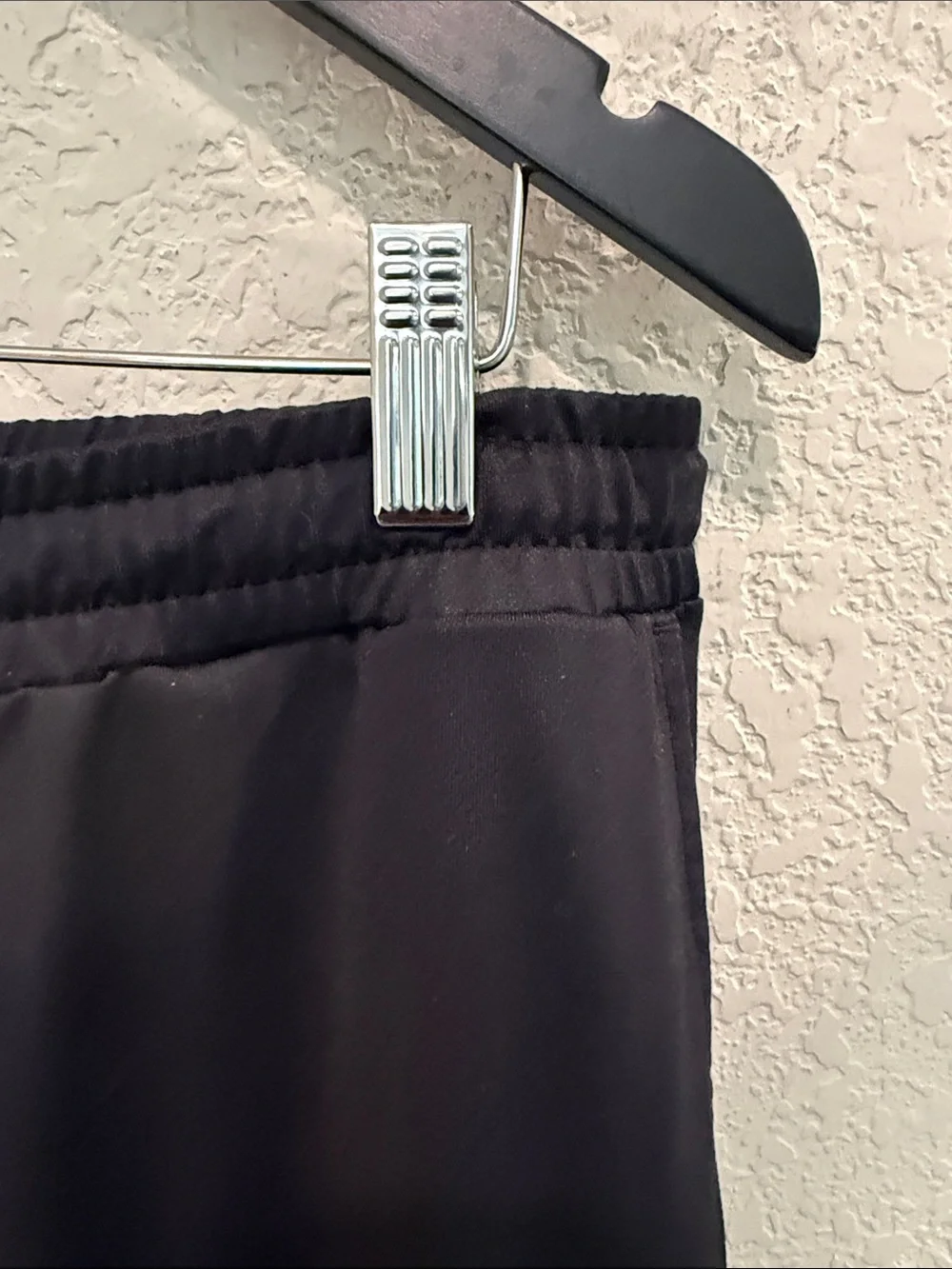 Vuori Men's Black Drawstring Jogger Pants size L